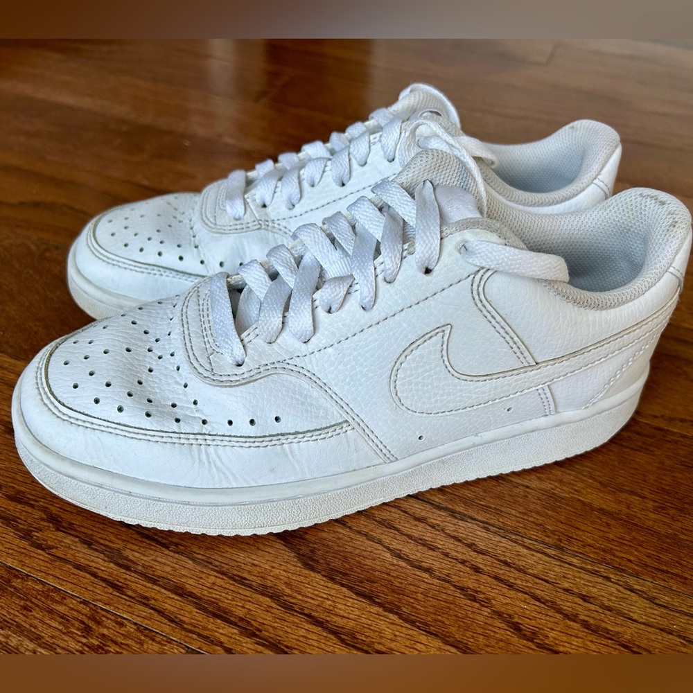 Nike Court Vision Low Size 7 Women’s